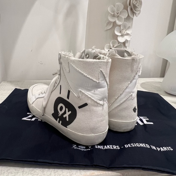 Zadig & Voltaire high top sneakers. Distressed design and graphics. Barely worn - Picture 5 of 8